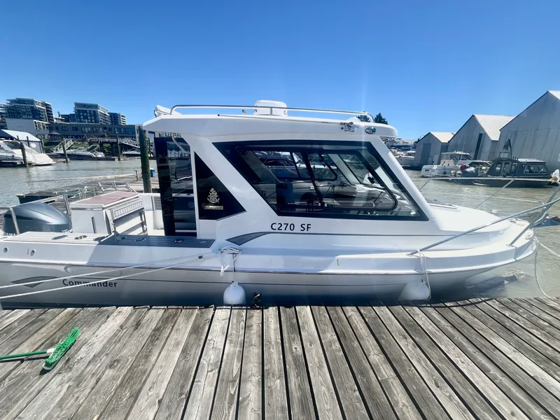 Slide: The Image of 2025 Commander 27 Sportfisher - 7838471
