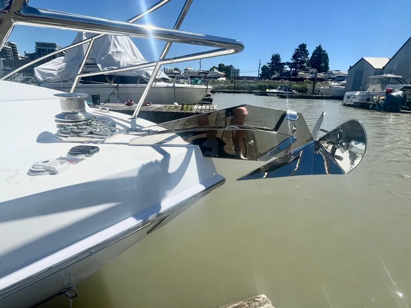 Slide: The Image of 2025 Commander 27 Sportfisher - 7838479