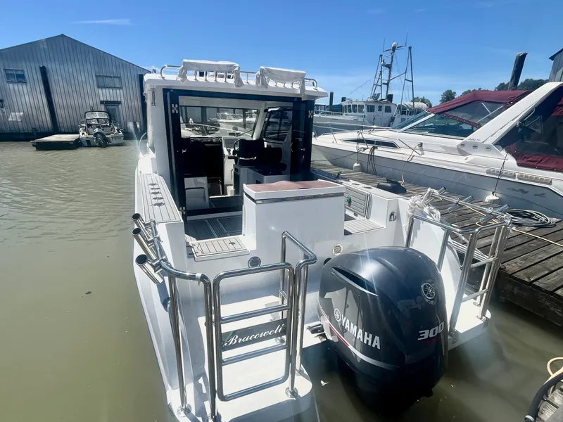 Slide: The Image of 2025 Commander 27 Sportfisher - 7838474