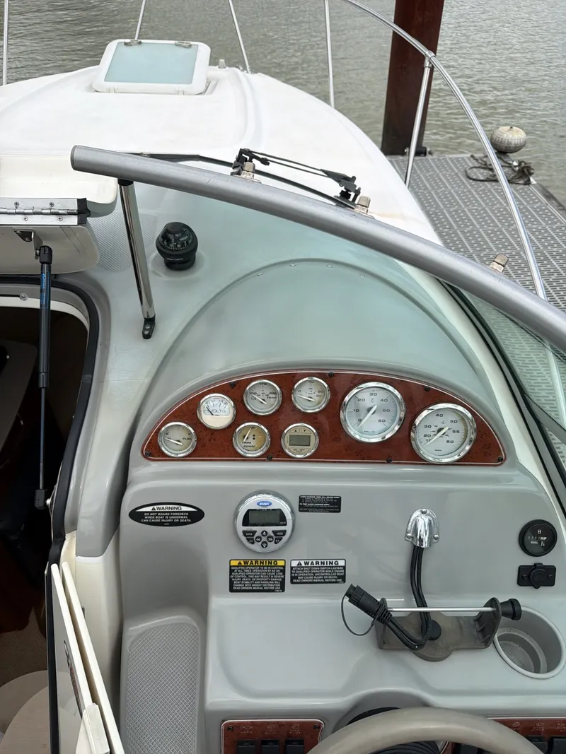 Slide: The Image of 2007 Bayliner 245 - 7838555