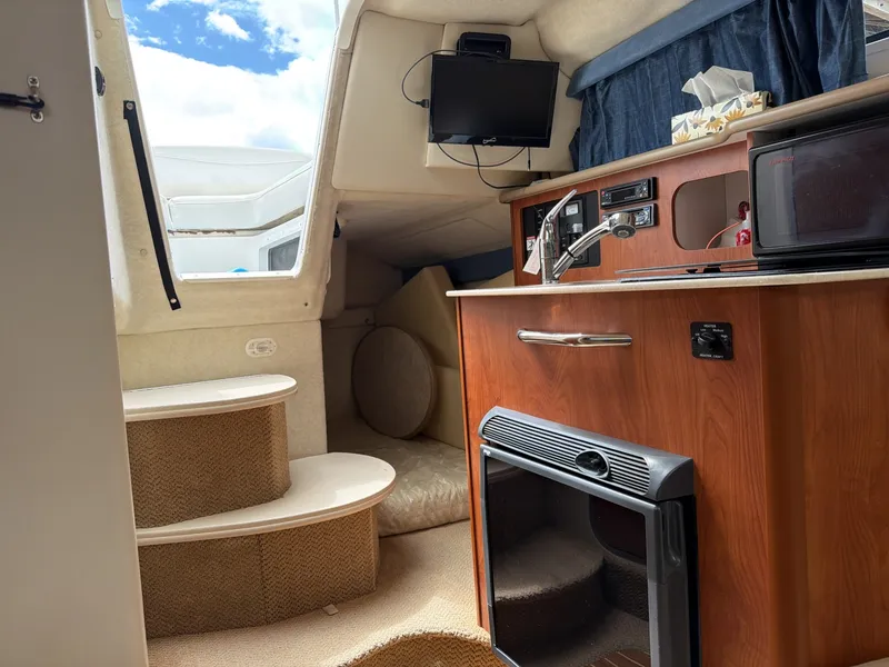 Slide: The Image of 2007 Bayliner 245 - 7838571