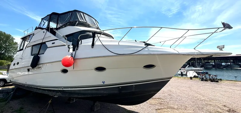 The Image of 1999 Silverton 453 Motor Yacht - 7838588
