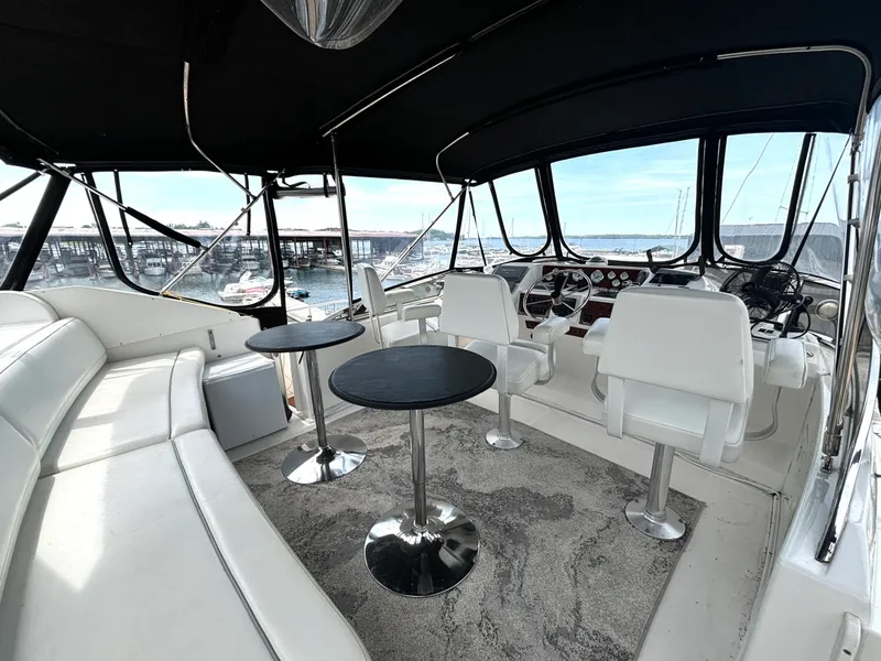 Slide: The Image of 1999 Silverton 453 Motor Yacht - 7838597