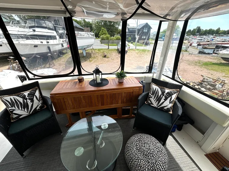 Slide: The Image of 1999 Silverton 453 Motor Yacht - 7838593