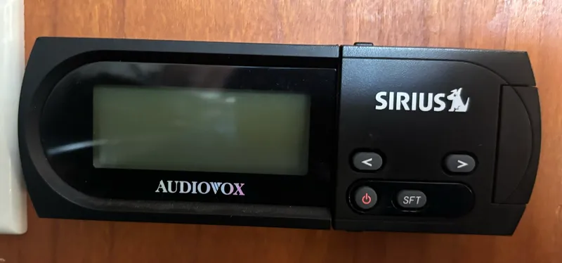 Slide: The Image of 1999 Silverton 453 Motor Yacht - 7838645