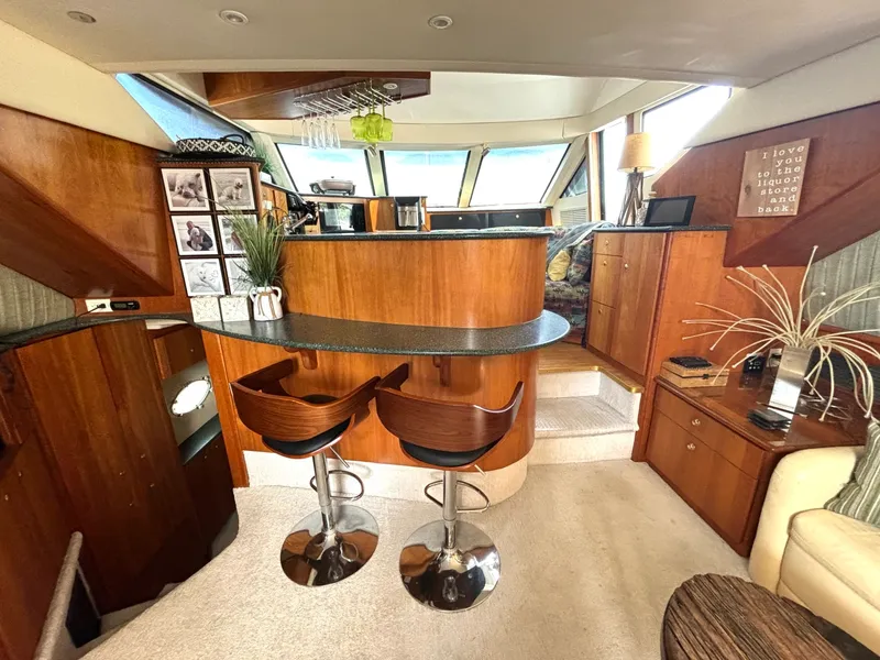 Slide: The Image of 1999 Silverton 453 Motor Yacht - 7838623