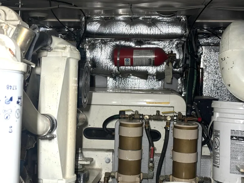 Slide: The Image of 1999 Silverton 453 Motor Yacht - 7838651