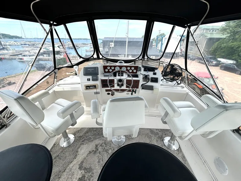 Slide: The Image of 1999 Silverton 453 Motor Yacht - 7838598