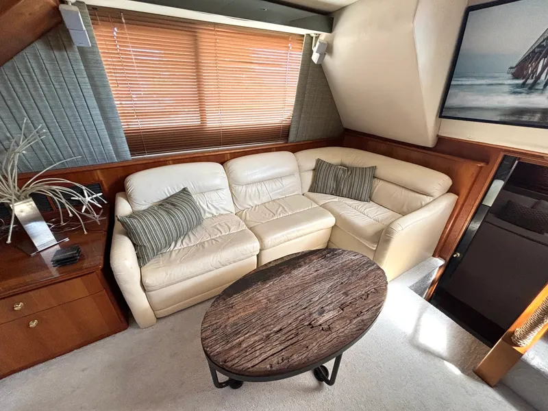 Slide: The Image of 1999 Silverton 453 Motor Yacht - 7838620