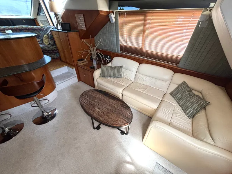 Slide: The Image of 1999 Silverton 453 Motor Yacht - 7838619