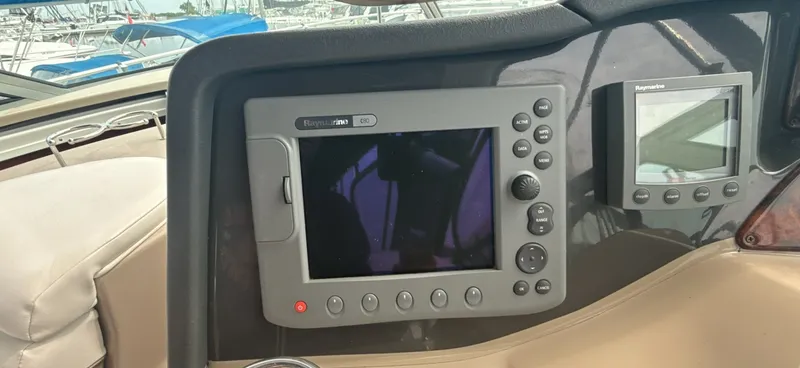 Slide: The Image of 2005 Four Winns 378 Vista - 7838697