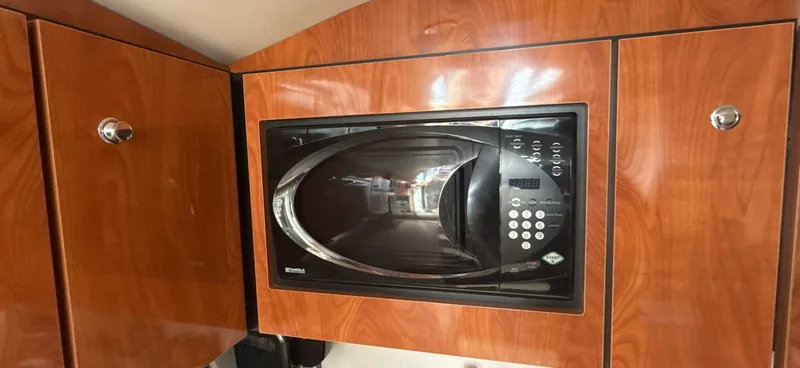 Slide: The Image of 2005 Four Winns 378 Vista - 7838738