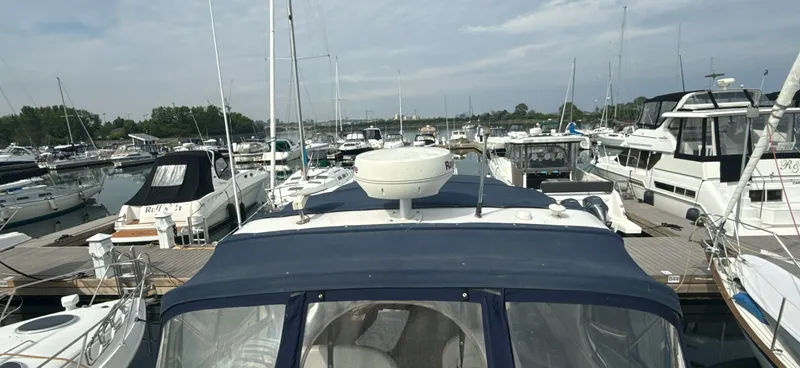 Slide: The Image of 2005 Four Winns 378 Vista - 7838754
