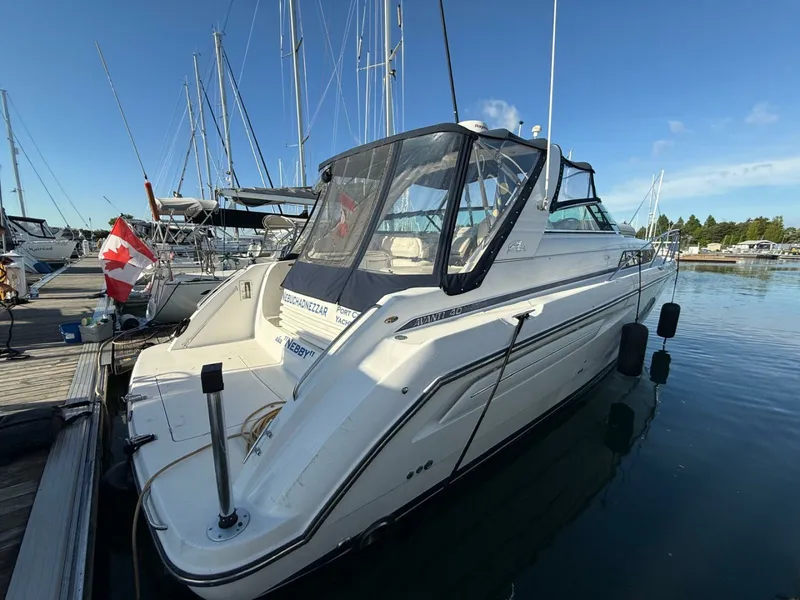 The Image of 1998 Bayliner 4085 Avanti - 7838769