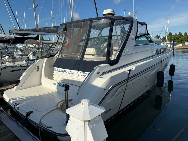 Slide: The Image of 1998 Bayliner 4085 Avanti - 7838772