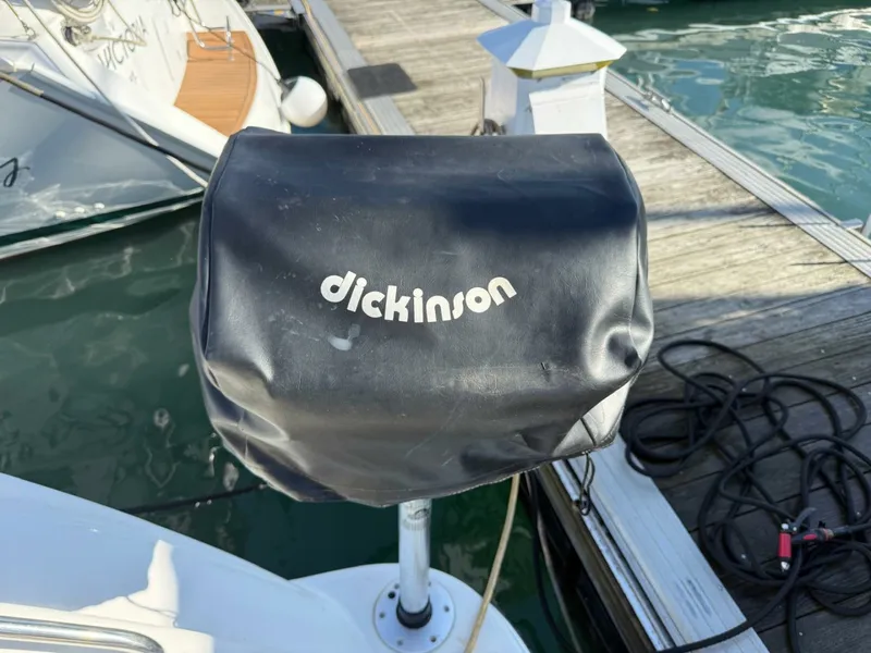 Slide: The Image of 1998 Bayliner 4085 Avanti - 7838777