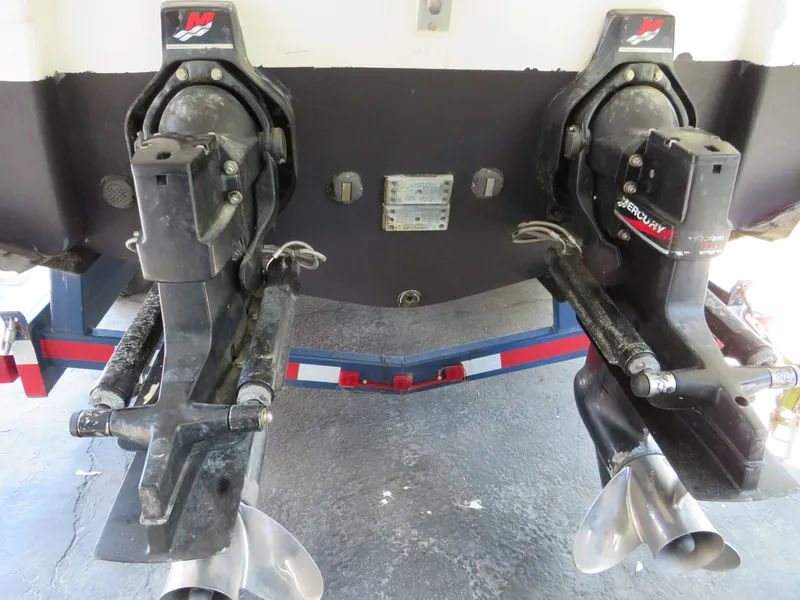 Slide: The Image of 2001 Chaparral 300 Signature - 7839011