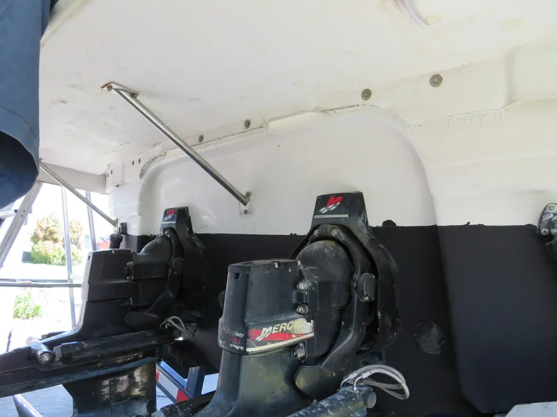 Slide: The Image of 2001 Chaparral 300 Signature - 7839012