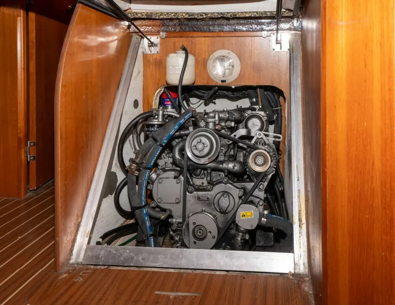 Slide: The Image of 2006 Hunter 38 - 7839049