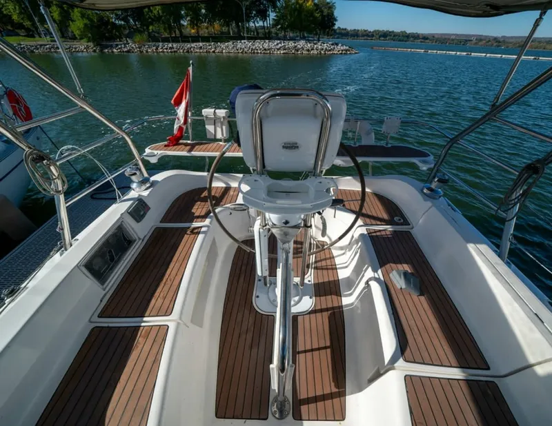 Slide: The Image of 2006 Hunter 38 - 7839020