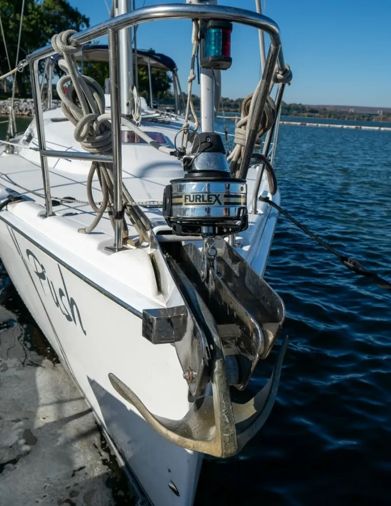 Slide: The Image of 2006 Hunter 38 - 7839019