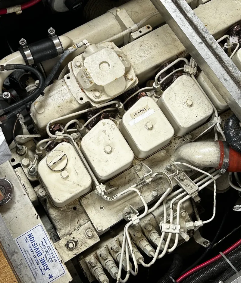 Slide: The Image of 1994 Carver 390 - 7839095