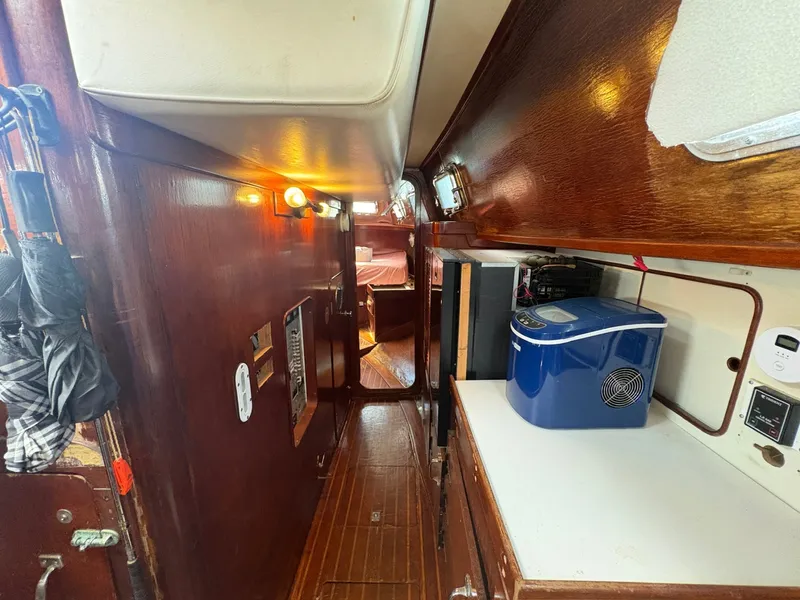 Slide: The Image of 1980 Gulfstar 50 CC Ketch - 7839180