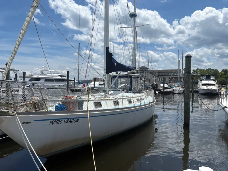 Slide: The Image of 1980 Gulfstar 50 CC Ketch - 7839156