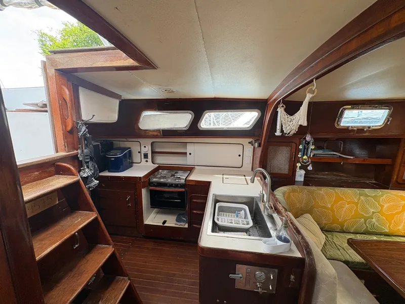 Slide: The Image of 1980 Gulfstar 50 CC Ketch - 7839176