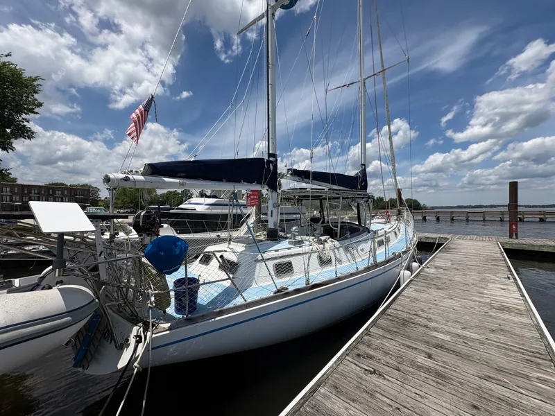 Slide: The Image of 1980 Gulfstar 50 CC Ketch - 7839158