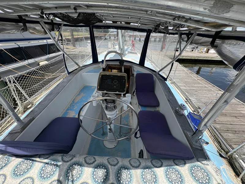 Slide: The Image of 1980 Gulfstar 50 CC Ketch - 7839167
