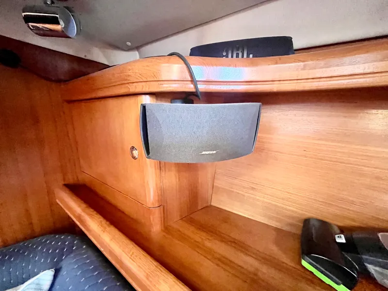 Slide: The Image of 2005 Hunter  41 Aft Cabin - 7839257
