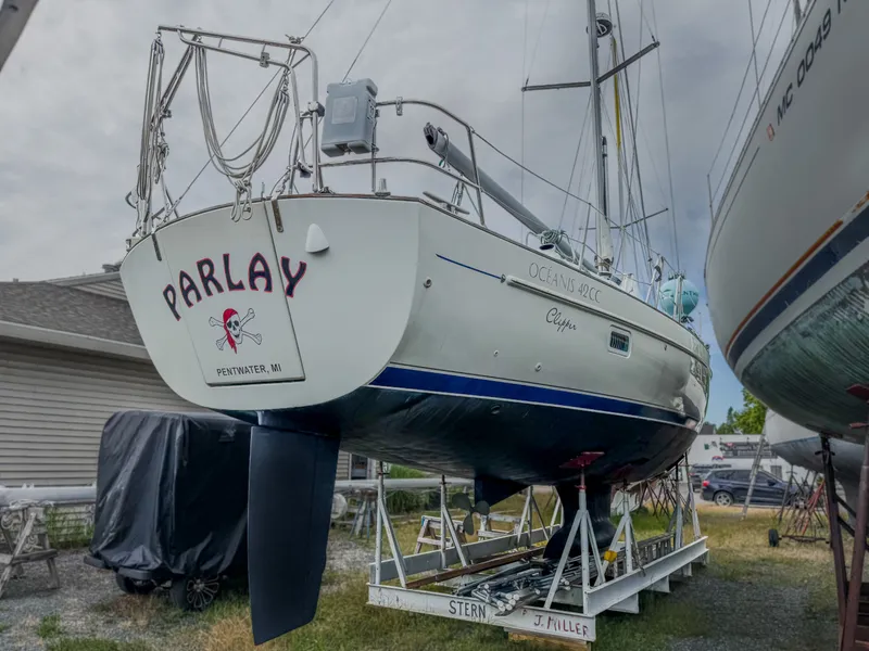 Slide: The Image of 2005 Beneteau Oceanis Clipper 423 - 7839334