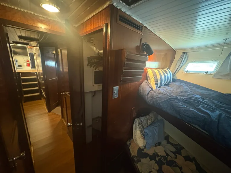 Slide: The Image of 1973 Hatteras 53 Convertable - 7839419