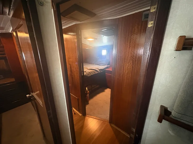 Slide: The Image of 1973 Hatteras 53 Convertable - 7839444