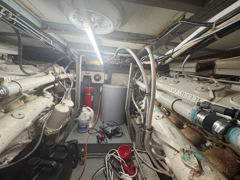 Slide: The Image of 1973 Hatteras 53 Convertable - 7839481