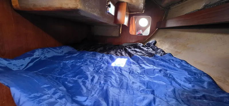 Slide: The Image of 1985 Beneteau First 305 - 7839519