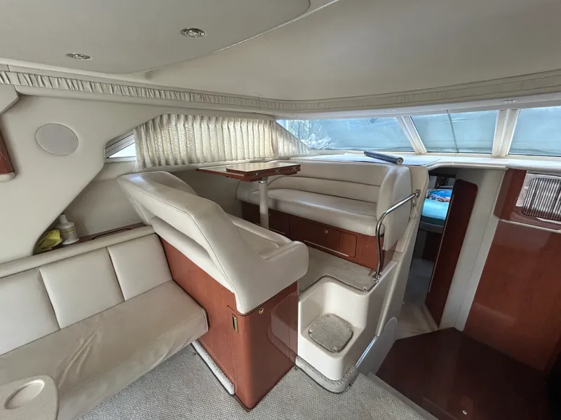Slide: The Image of 1999 Sea Ray 400 Sedan bridge - 7839542