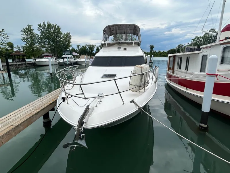 Slide: The Image of 1999 Sea Ray 400 Sedan bridge - 7839527