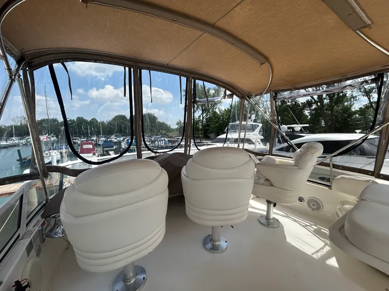 Slide: The Image of 1999 Sea Ray 400 Sedan bridge - 7839531