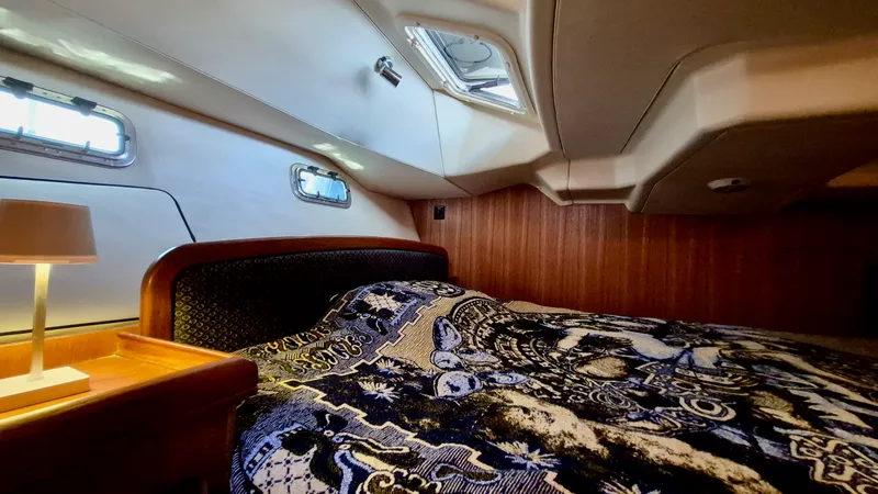 Slide: The Image of 2006 Hunter 410 Deck Salon - 7839632