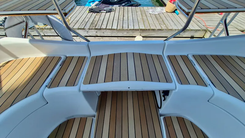 Slide: The Image of 2006 Hunter 410 Deck Salon - 7839598