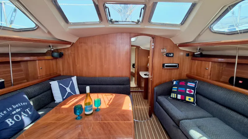 Slide: The Image of 2006 Hunter 410 Deck Salon - 7839617