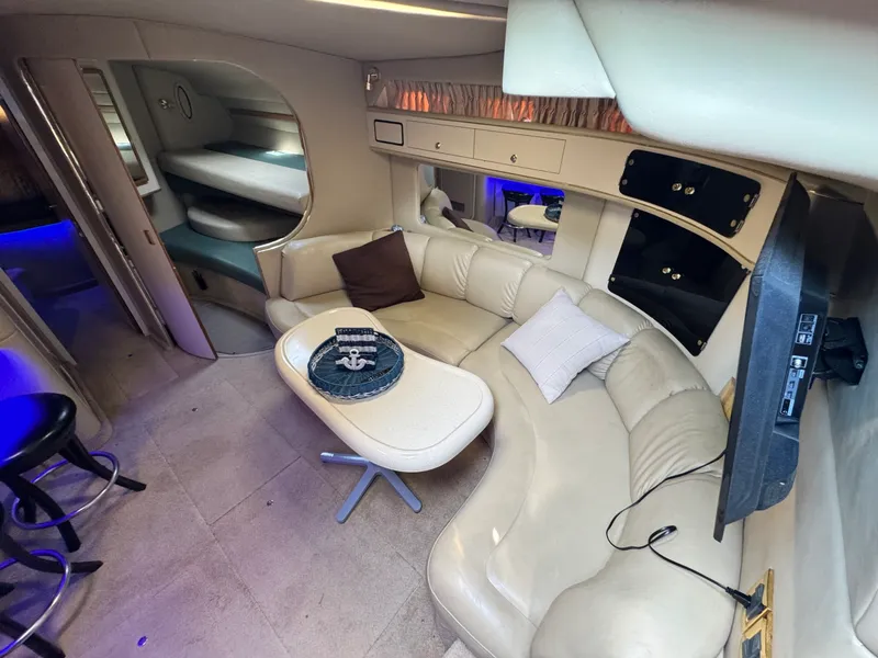 Slide: The Image of 1998 Sea Ray 400 Express - 7839684