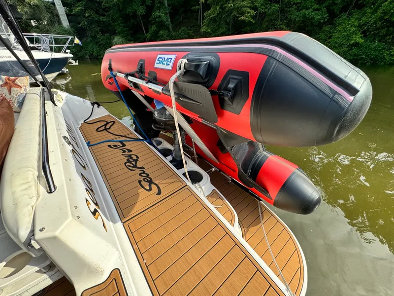 Slide: The Image of 1998 Sea Ray 400 Express - 7839707