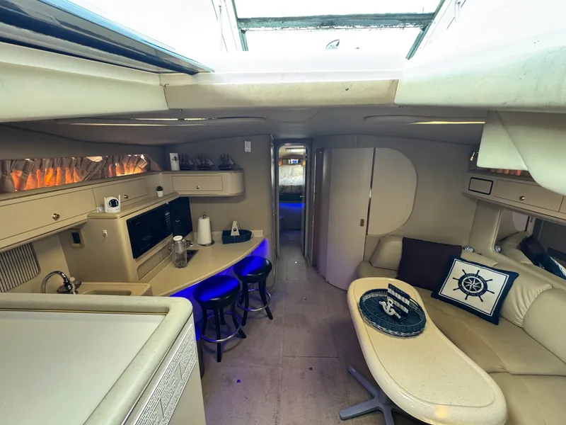 Slide: The Image of 1998 Sea Ray 400 Express - 7839704