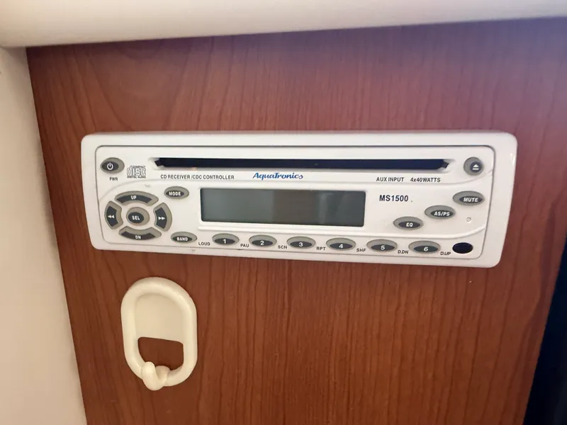 Slide: The Image of 2004 Bayliner 285 Ciera - 7839843