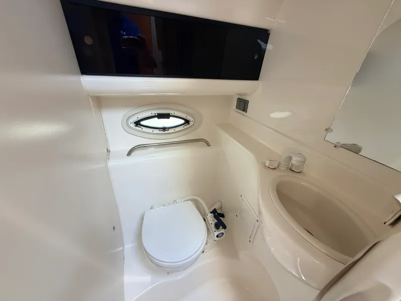 Slide: The Image of 2004 Bayliner 285 Ciera - 7839844