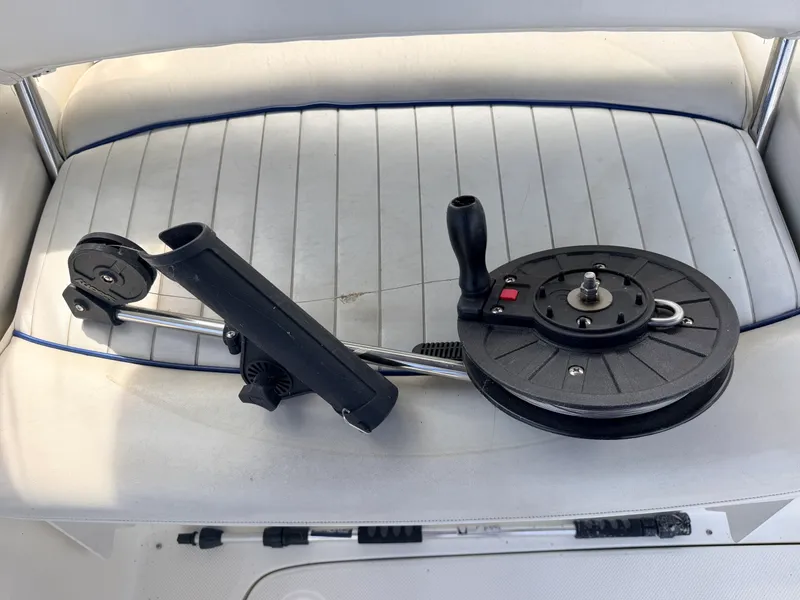 Slide: The Image of 2004 Bayliner 285 Ciera - 7839851