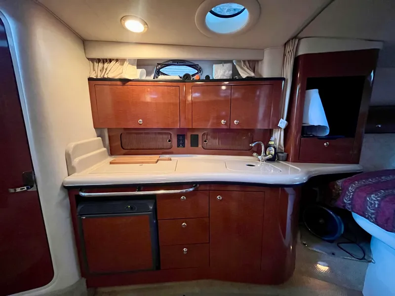 Slide: The Image of 2003 Sea Ray 320 Sundancer - 7839924